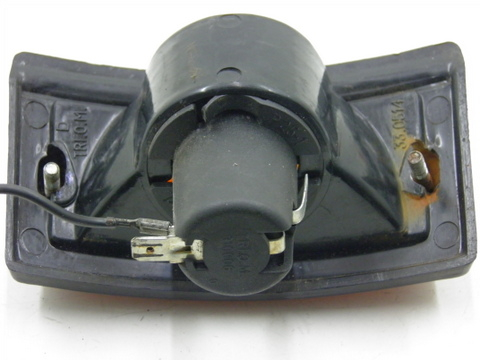 photo de KIERUNKOWSKAZ PRZEDNI PRAWY PIAGGIO VESPA PX 125 (1997 - 2001) - Zoom stanu zużycia
