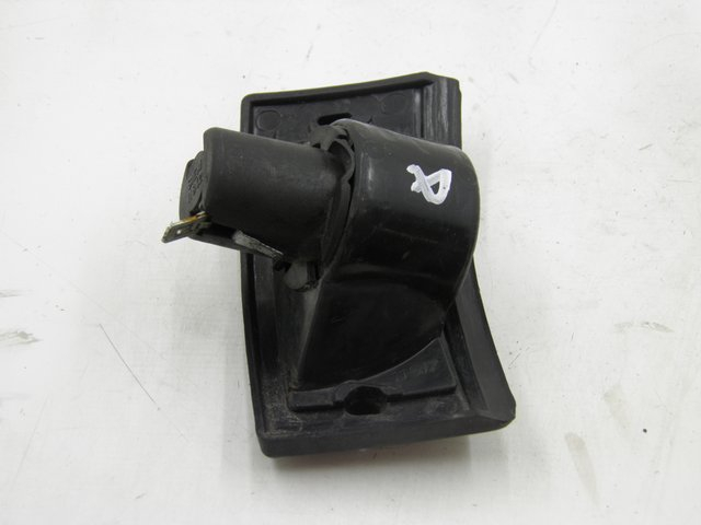 photo de KIERUNKOWSKAZ PRZEDNI PRAWY PIAGGIO VESPA PX 125 (1997 - 2007) - Zoom stanu zużycia