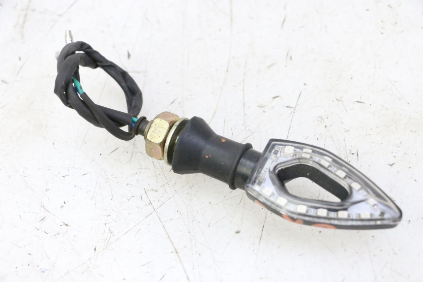 photo de KIERUNKOWSKAZ PRZEDNI PRAWY MAG POWER R-STREET 50 (2016 - 2025) - Szczegół części