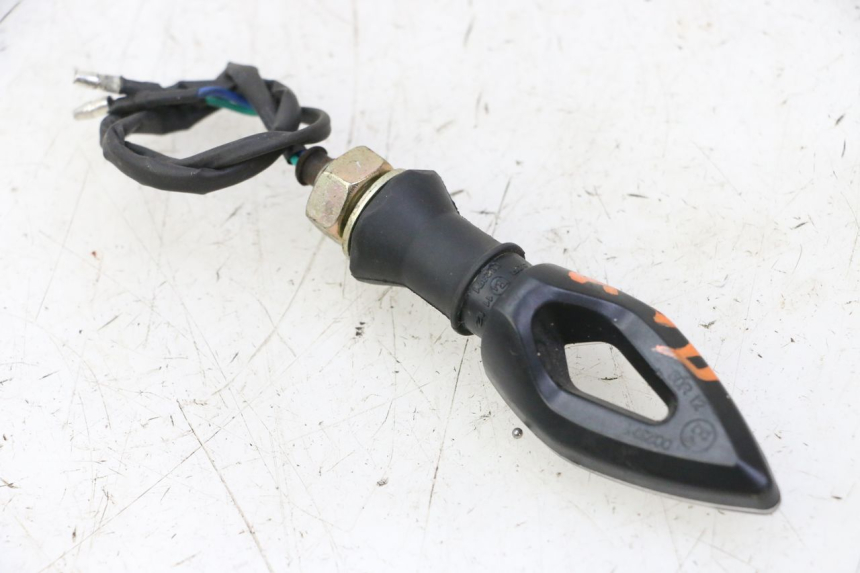 photo de KIERUNKOWSKAZ PRZEDNI PRAWY MAG POWER R-STREET 50 (2016 - 2025) - Zoom stanu zużycia