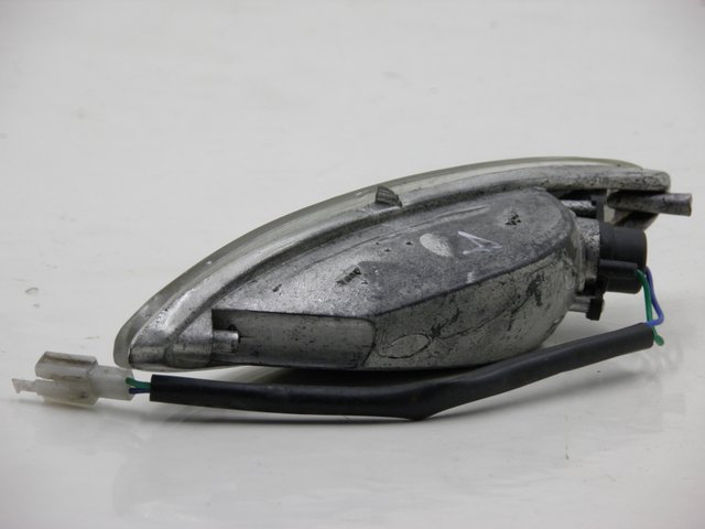 photo de KIERUNKOWSKAZ PRZEDNI PRAWY REVATTO JOYSTICK 50 (2006 - 2012) - Szczegół części
