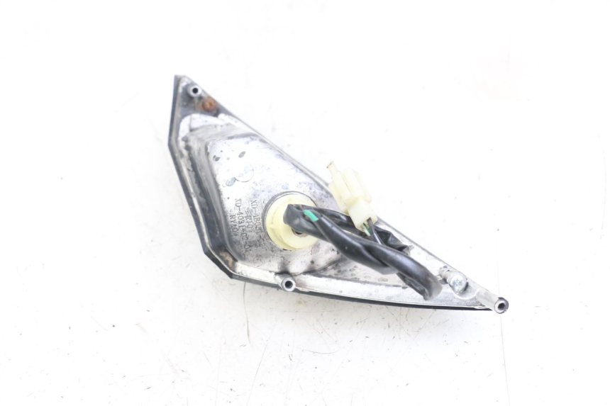 photo de KIERUNKOWSKAZ PRZEDNI PRAWY KEEWAY RY6 2T 50 (2011 - 2019) - Zoom stanu zużycia