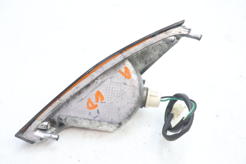 photo de KIERUNKOWSKAZ PRZEDNI PRAWY KEEWAY RY6 2T 50 (2011 - 2019) - Zbliżenie techniczne