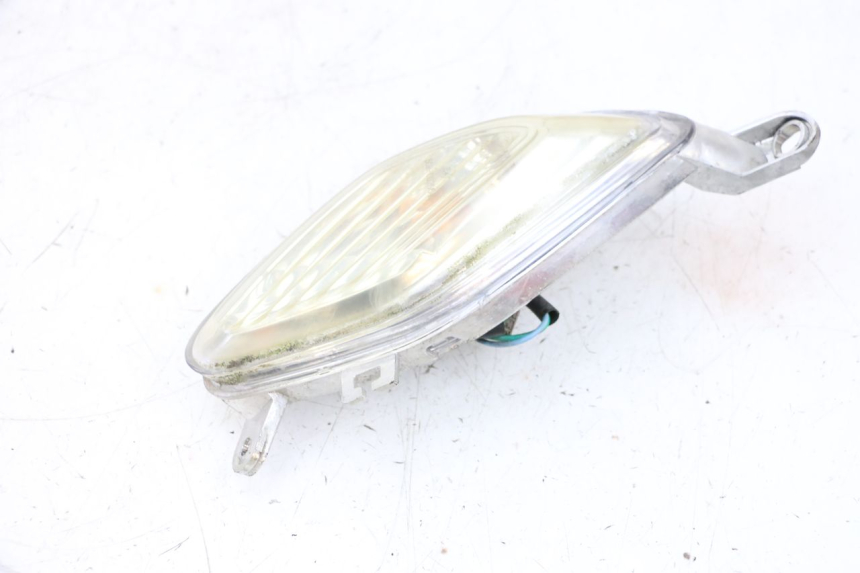 photo de KIERUNKOWSKAZ PRZEDNI PRAWY JM MOTORS SANTANA 50 (2014 - 2023) - Zbliżenie techniczne