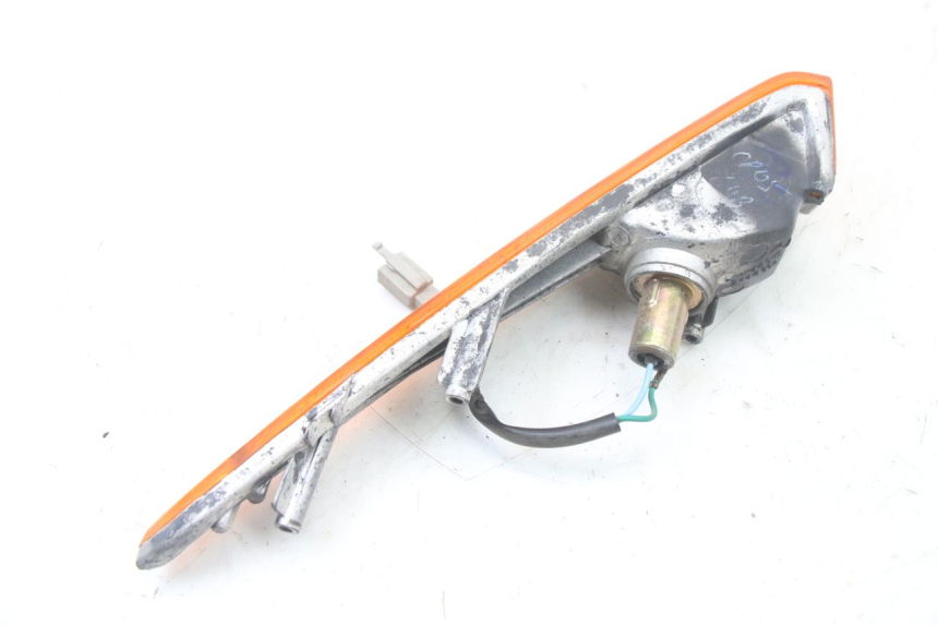 photo de KIERUNKOWSKAZ PRZEDNI PRAWY HONDA SCV LEAD 100 (2003 - 2007) - Zbliżenie techniczne