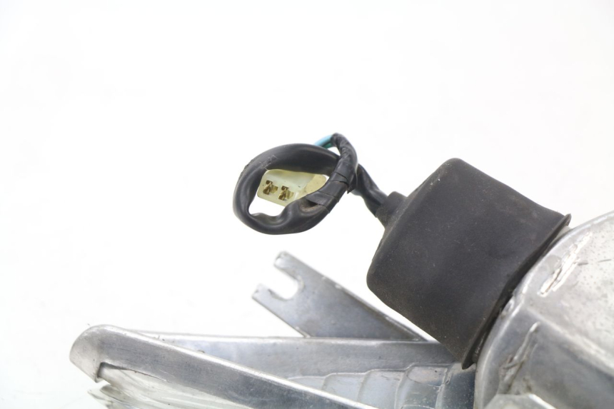 photo de KIERUNKOWSKAZ PRZEDNI PRAWY HONDA SES DYLAN 125 (2002 - 2006) - Inny kąt widzenia