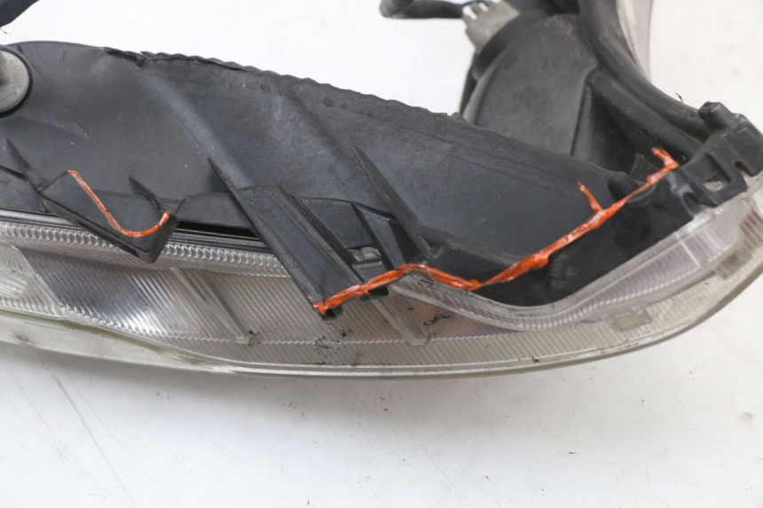 photo de KIERUNKOWSKAZ PRZEDNI PRAWY HONDA SH ABS 125 (2012 - 2017) - Zbliżenie techniczne