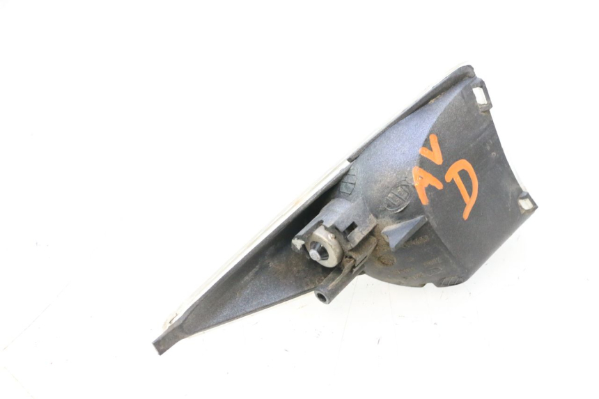 photo de PRAWA PRZEDNIA KIERUNKOWSKAZ PEUGEOT SPEEDFIGHT LC 50 (1996 - 2002) - Inny kąt widzenia