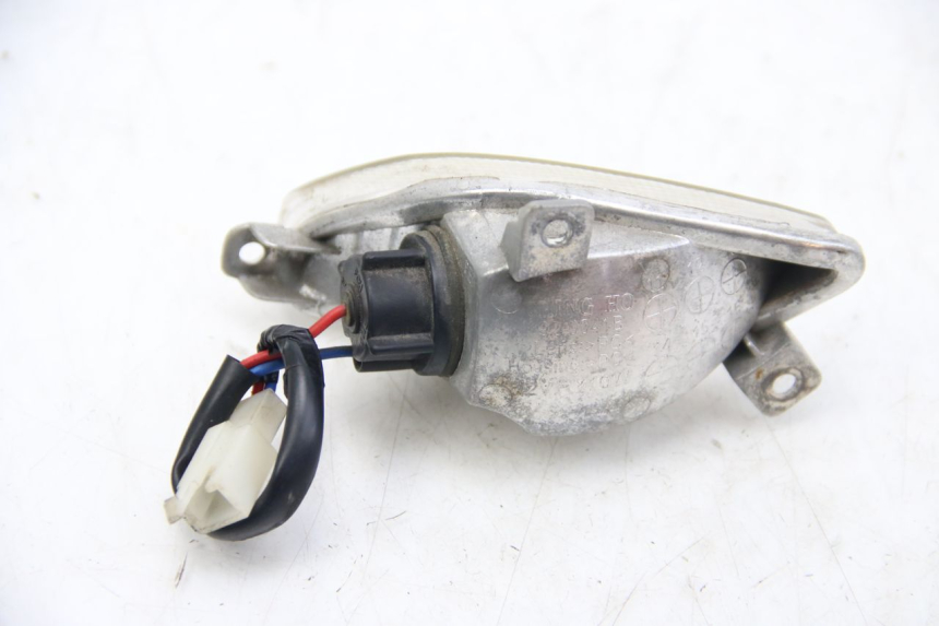 photo de KIERUNKOWSKAZ PRZEDNI PRAWY APRILIA SR 2T 50 (2012 - 2017) - Zoom stanu zużycia