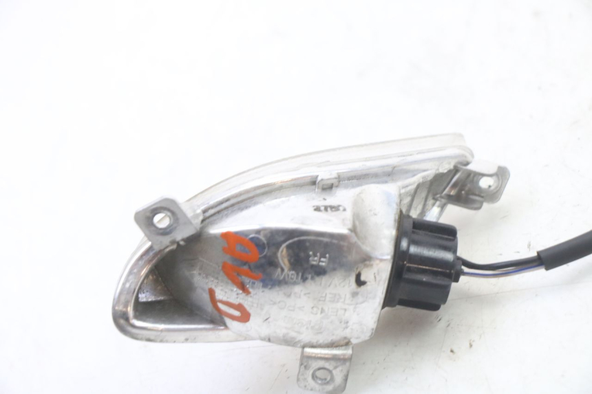 photo de KIERUNKOWSKAZ PRZEDNI PRAWY APRILIA SR 2T 50 (2018 - 2022) - Zbliżenie techniczne