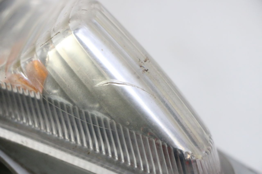 photo de KIERUNKOWSKAZ PRZEDNI PRAWY SUZUKI BURGMAN 125 (2007 - 2014) - Szczegół części