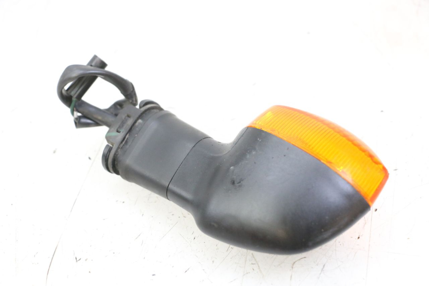 photo de KIERUNKOWSKAZ PRZEDNI PRAWY YAMAHA TDM ABS 900 (2002 - 2014) - Zbliżenie techniczne