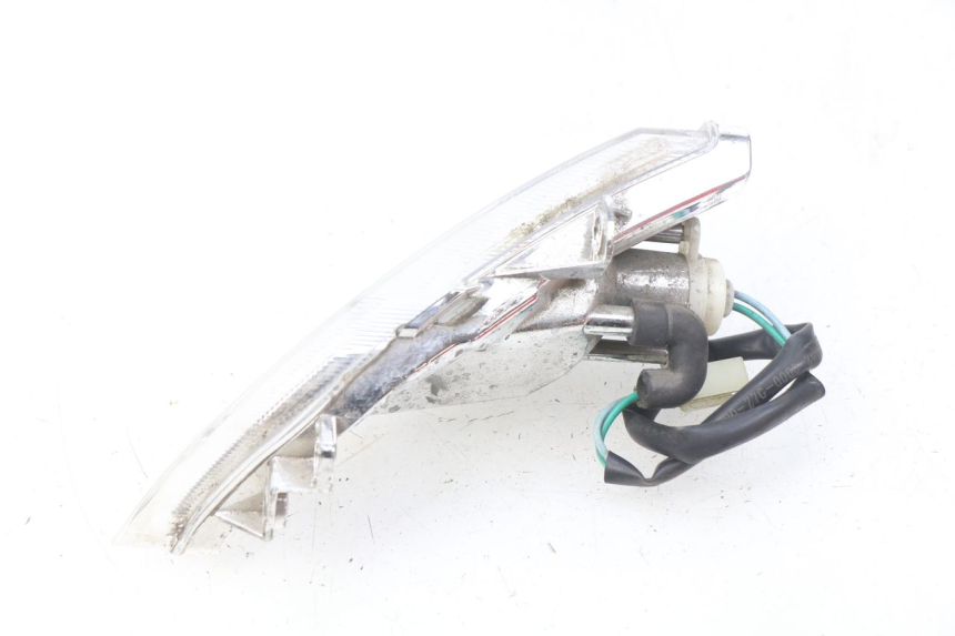 photo de KIERUNKOWSKAZ PRZEDNI PRAWY PEUGEOT TWEET 4T 50 (2018 - 2022) - Zbliżenie techniczne