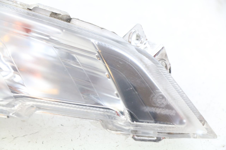 photo de KIERUNKOWSKAZ PRZEDNI PRAWY PEUGEOT TWEET 4T 50 (2018 - 2022) - Punkty mocowania