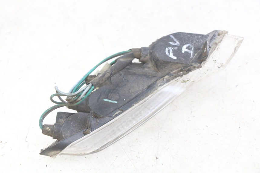 photo de KIERUNKOWSKAZ PRZEDNI PRAWY PEUGEOT TWEET 4T 50 (2010 - 2014) - Zoom stanu zużycia