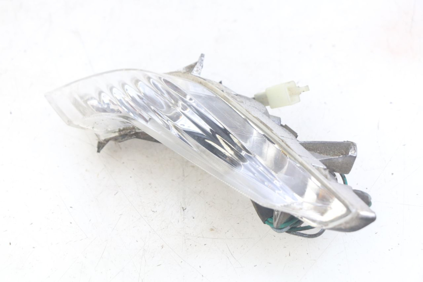 photo de KIERUNKOWSKAZ PRZEDNI PRAWY PEUGEOT TWEET 4T 50 (2010 - 2014) - Zbliżenie techniczne