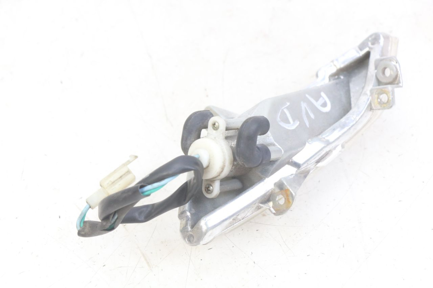 photo de KIERUNKOWSKAZ PRZEDNI PRAWY PEUGEOT TWEET 4T 50 (2018 - 2022) - Szczegół części