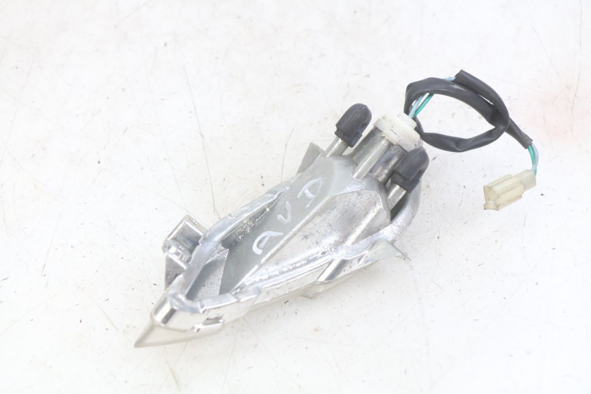 photo de KIERUNKOWSKAZ PRZEDNI PRAWY PEUGEOT TWEET 4T 50 (2018 - 2022) - Zoom stanu zużycia