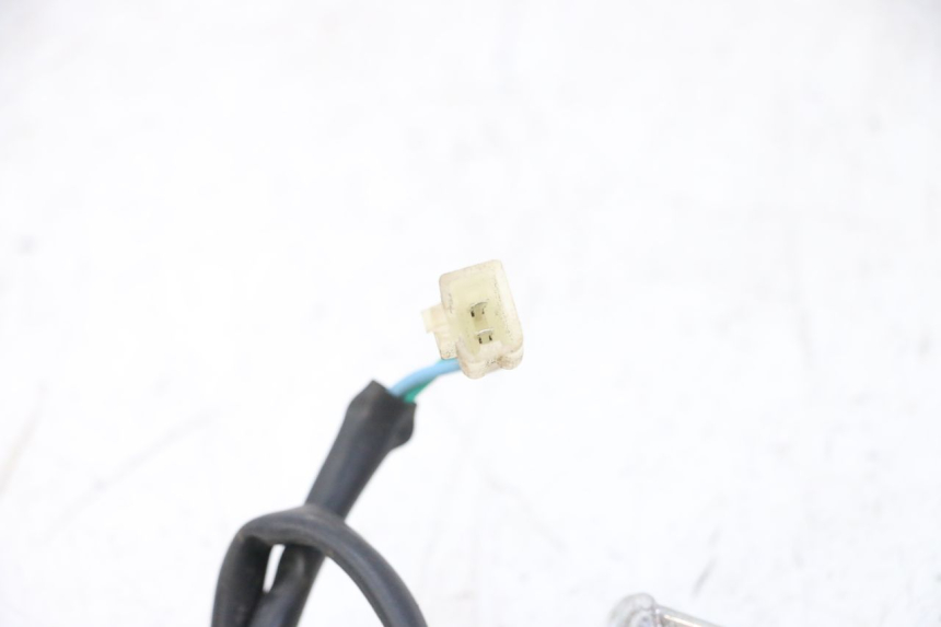 photo de KIERUNKOWSKAZ PRZEDNI PRAWY PEUGEOT TWEET 4T 50 (2014 - 2019) - Zoom stanu zużycia