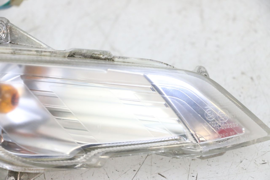 photo de KIERUNKOWSKAZ PRZEDNI PRAWY PEUGEOT TWEET 4T 50 (2014 - 2019) - Punkty mocowania