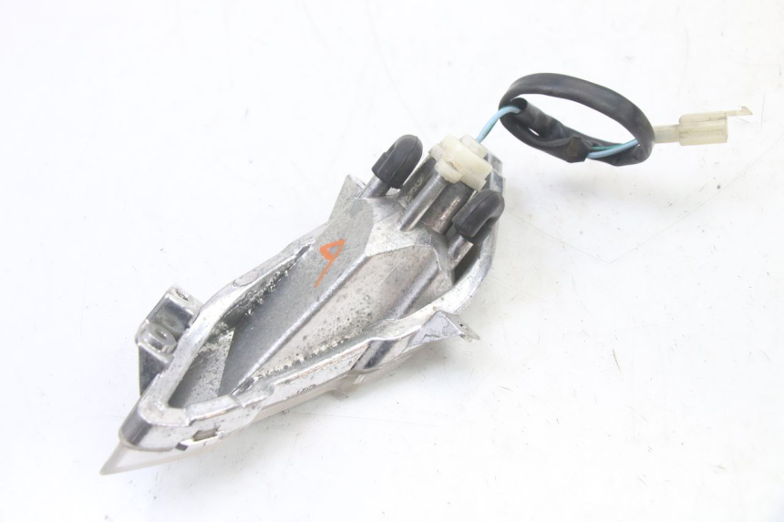 photo de KIERUNKOWSKAZ PRZEDNI PRAWY PEUGEOT TWEET PRO CARGO 50 (2018 - 2022) - Zbliżenie techniczne