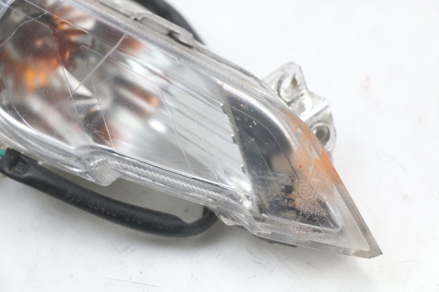 photo de KIERUNKOWSKAZ PRZEDNI PRAWY PEUGEOT TWEET 125 (2018 - 2021) - Zoom stanu zużycia