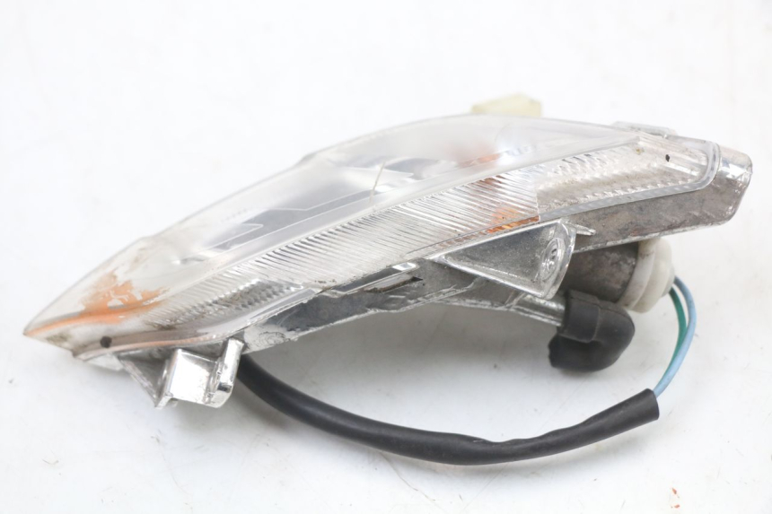 photo de KIERUNKOWSKAZ PRZEDNI PRAWY PEUGEOT TWEET 125 (2018 - 2021) - Zbliżenie techniczne