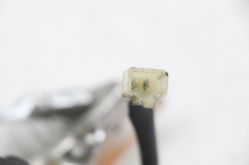 photo de KIERUNKOWSKAZ PRZEDNI PRAWY PEUGEOT TWEET 125 (2018 - 2021) - Punkty mocowania