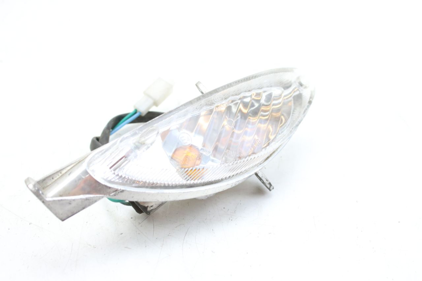 photo de KIERUNKOWSKAZ PRZEDNI PRAWY PEUGEOT V-CLIC VCLIC 50 (2007 - 2013) - Zoom stanu zużycia