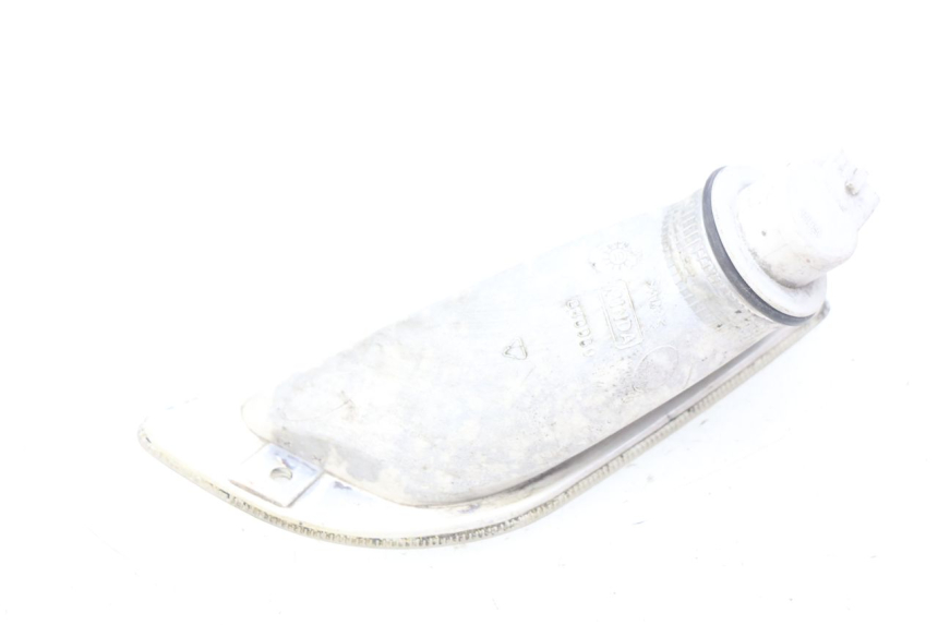 photo de KIERUNKOWSKAZ PRZEDNI PRAWY PIAGGIO VESPA LX 2T 50 (2005 - 2013) - Zoom stanu zużycia