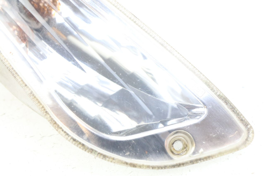 photo de KIERUNKOWSKAZ PRZEDNI PRAWY PIAGGIO VESPA LX 2T 50 (2005 - 2013) - Zbliżenie techniczne