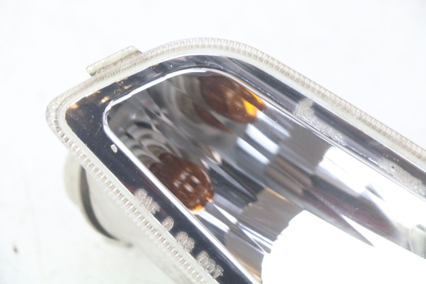 photo de KIERUNKOWSKAZ PRZEDNI PRAWY PIAGGIO VESPA LX 2T 50 (2005 - 2013) - Widok ogólny