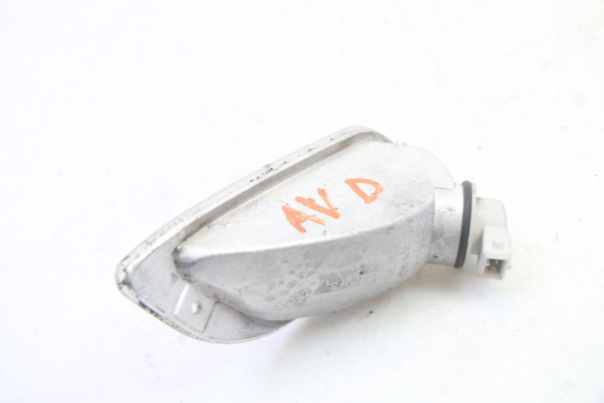 photo de PRAWY PRZEDNI KIERUNKOWSKAZ PIAGGIO VESPA S 2T 50 (2007 - 2014) - Zoom stanu zużycia