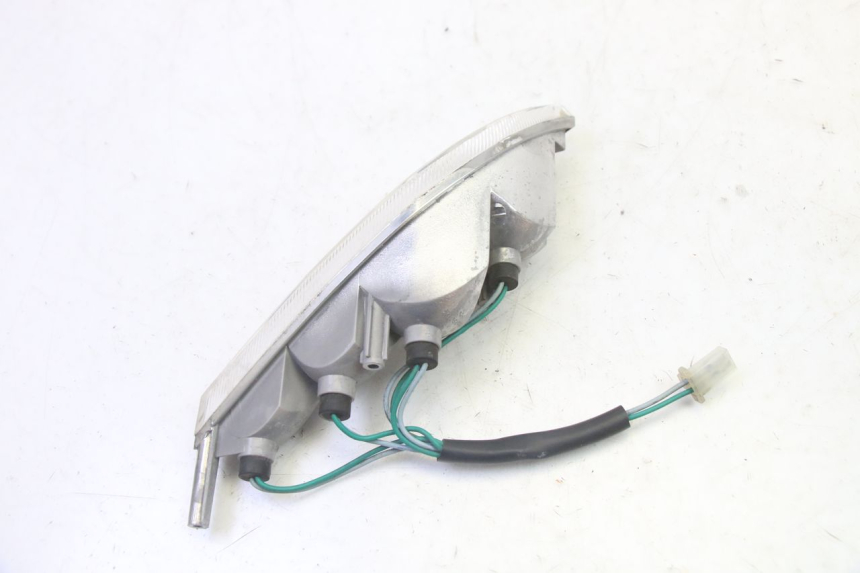 photo de KIERUNKOWSKAZ PRZEDNI PRAWY PEUGEOT VIVACITY NEW 4T 50 (2008 - 2017) - Widok ogólny