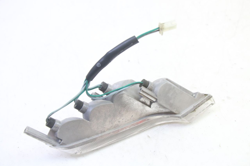 photo de KIERUNKOWSKAZ PRZEDNI PRAWY PEUGEOT VIVACITY NEW 4T 50 (2008 - 2017) - Punkty mocowania