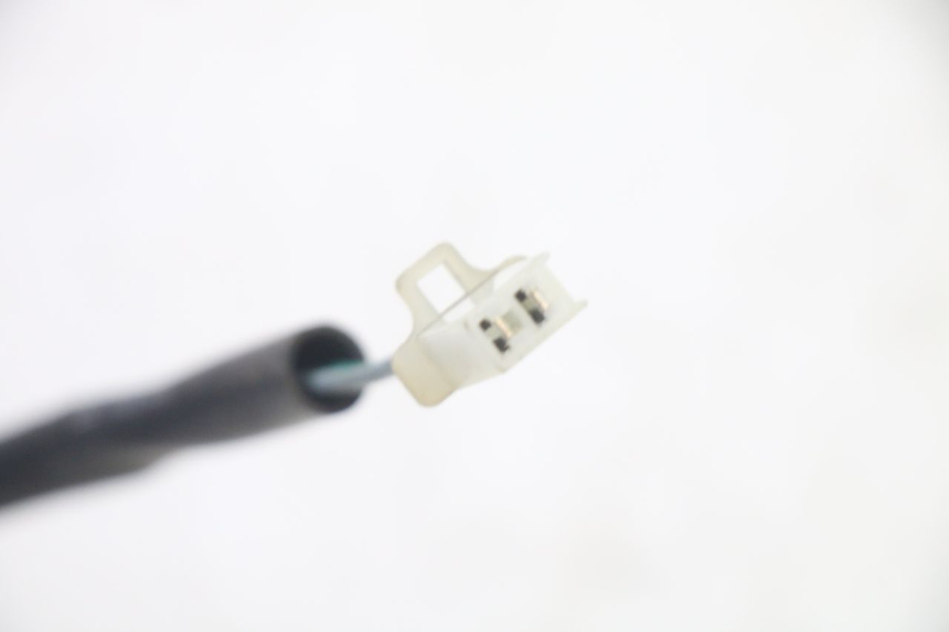 photo de KIERUNKOWSKAZ PRZEDNI PRAWY PEUGEOT VIVACITY NEW 4T 50 (2008 - 2017) - Stan powierzchni