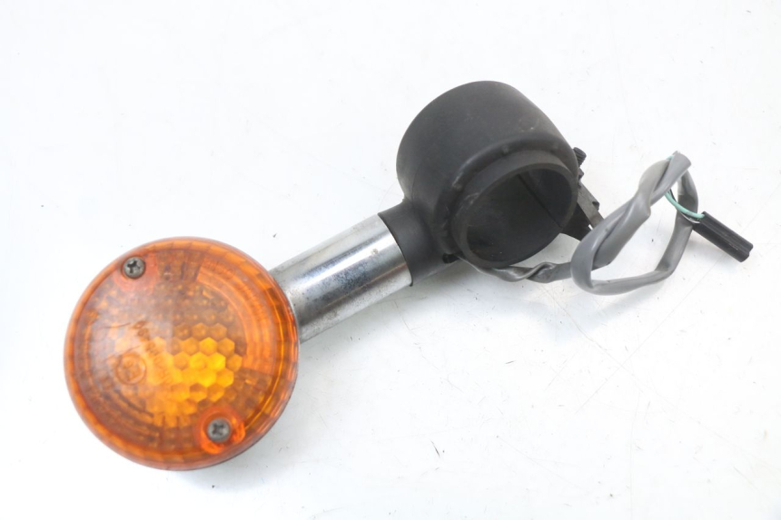 photo de KIERUNKOWSKAZ PRZEDNI PRAWY SUZUKI VL INTRUDER 125 (2004 - 2007) - Widok główny