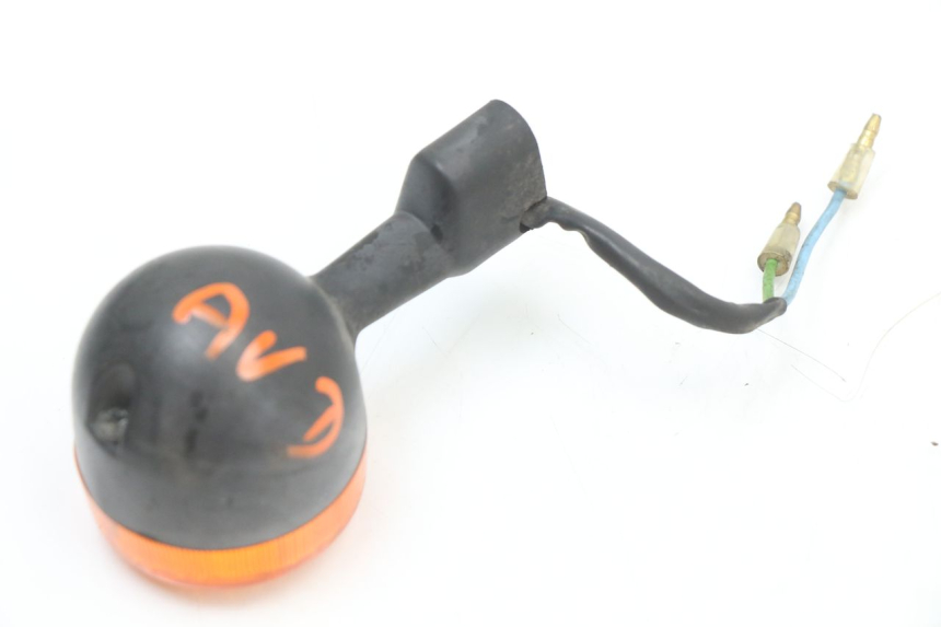 photo de KIERUNKOWSKAZ PRZEDNI PRAWY HONDA WALLAROO DX 50 (1993 - 1996) - Zoom stanu zużycia