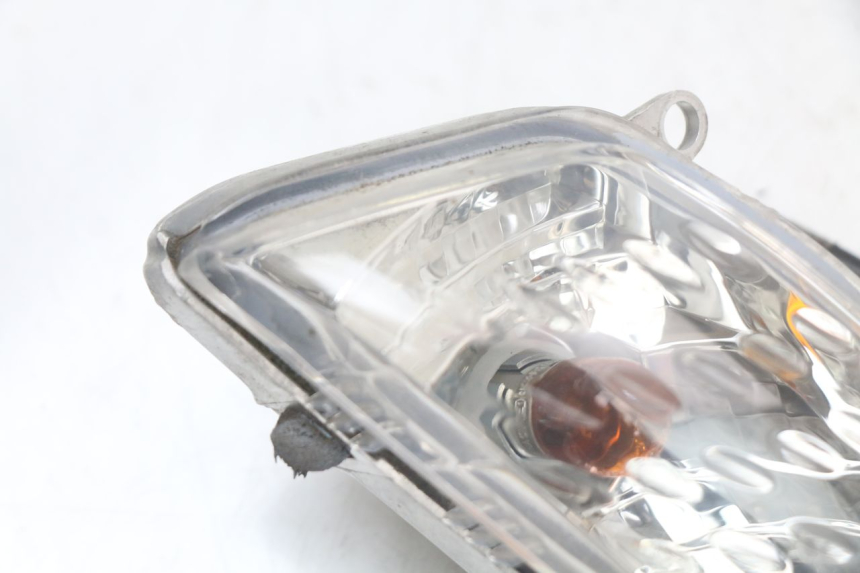 photo de KIERUNKOWSKAZ PRZEDNI PRAWY YAMAHA X-MAX XMAX 250 (2006 - 2009) - Szczegół części