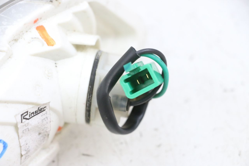 photo de KIERUNKOWSKAZ PRZEDNI PRAWY YAMAHA XMAX X-MAX 125 (2006 - 2009) - Zbliżenie techniczne