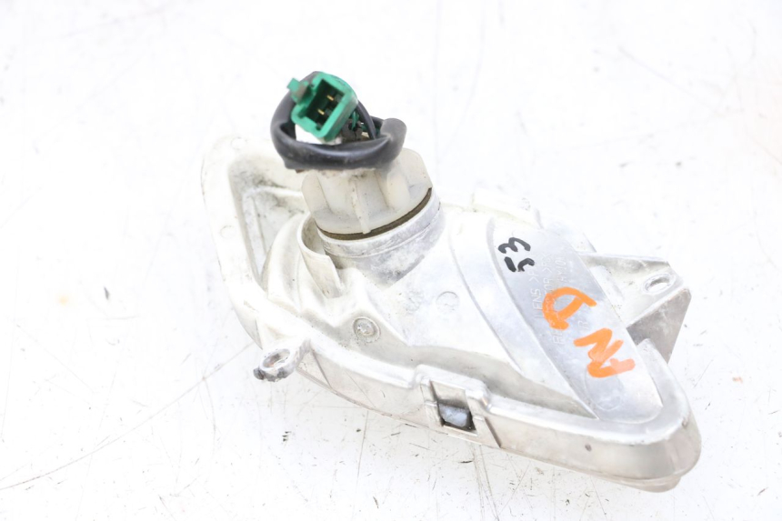 photo de KIERUNKOWSKAZ PRZEDNI PRAWY YAMAHA XMAX X-MAX 125 (2006 - 2009) - Zbliżenie techniczne