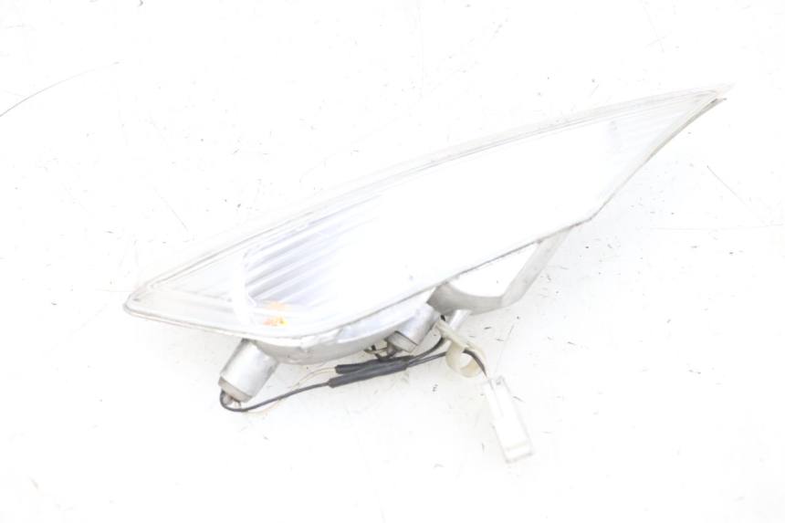 photo de KIERUNKOWSKAZ PRZEDNI PRAWY PIAGGIO X8 125 (2004 - 2007) - Oznaczenia i referencje