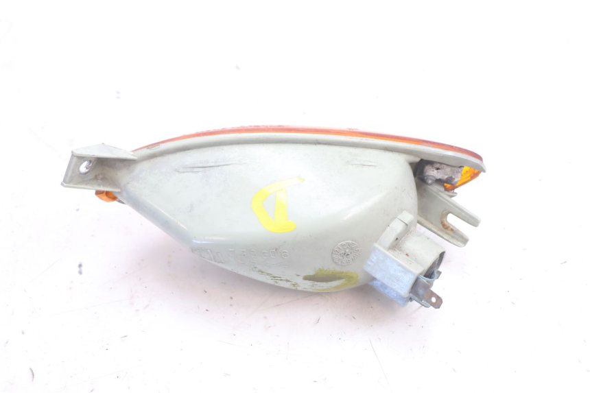 photo de PRAWA PRZEDNIA KIERUNKOWSKAZ PIAGGIO X9 AMALFI 180 (2000 - 2003) - Zoom stanu zużycia