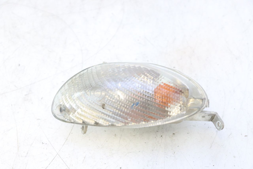 photo de KIERUNKOWSKAZ PRZEDNI PRAWY YAMAHA YP MAJESTY 125 (2002 - 2006) - Oznaczenia i referencje