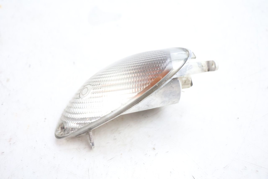 photo de KIERUNKOWSKAZ PRZEDNI PRAWY YAMAHA YP MAJESTY 125 (2002 - 2006) - Zoom stanu zużycia