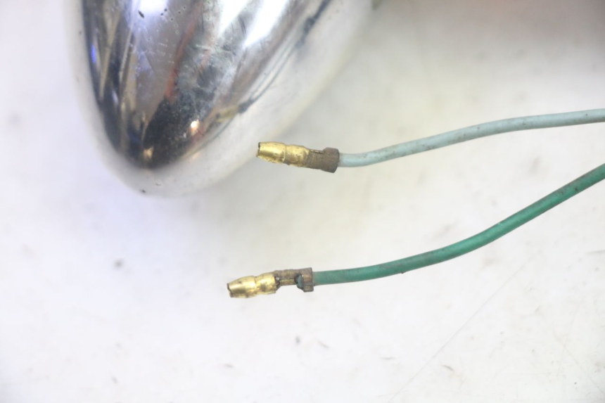 photo de KIERUNKOWSKAZ PRZEDNI PRAWY KYMCO ZING 125 (1997 - 2003) - Zbliżenie techniczne