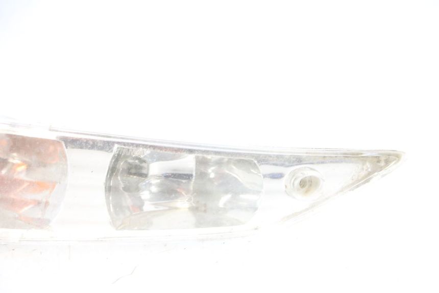 photo de KIERUNKOWSKAZ PRZEDNI PRAWY PIAGGIO ZIP 4T 50 (2018 - 2020) - Zoom stanu zużycia