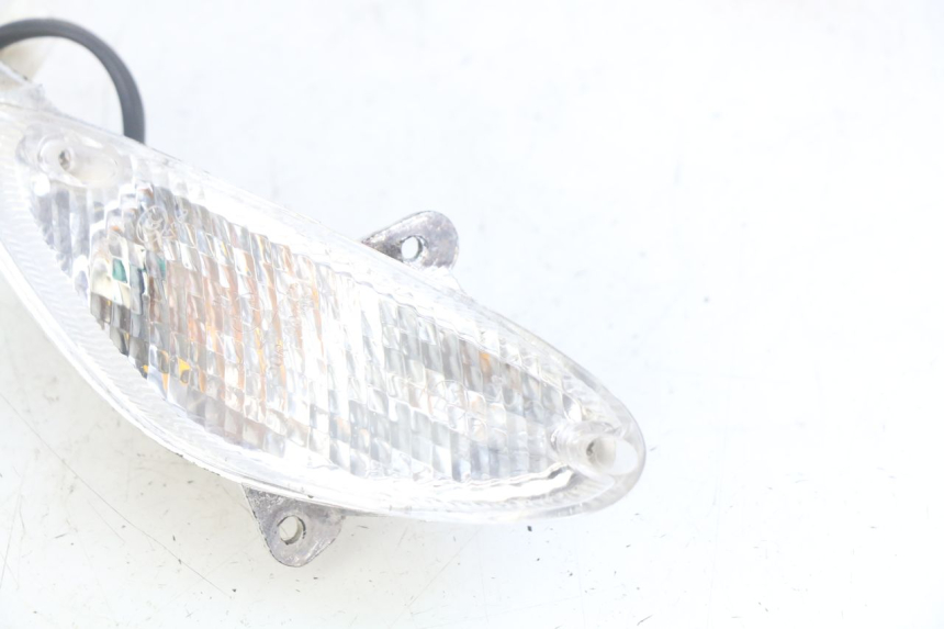 photo de KIERUNKOWSKAZ PRZEDNI PRAWY UNIVERSAL BIKE ZN50QT-11B 50 (2018 - 2021) - Zbliżenie techniczne