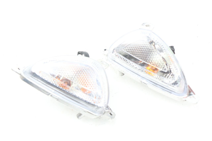 photo de KIERUNKOWSKAZ PRZEDNI RIDE E1 1 (2014 - 2022) - Szczegół części