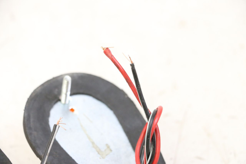 photo de KIERUNKOWSKAZ PRZEDNI YAMAHA FJ 36Y 1100 (1984 - 1985) - Inny kąt widzenia